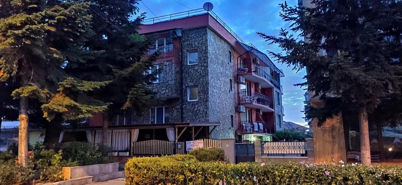 Sineva Guest House ラヴダ エクステリア 写真