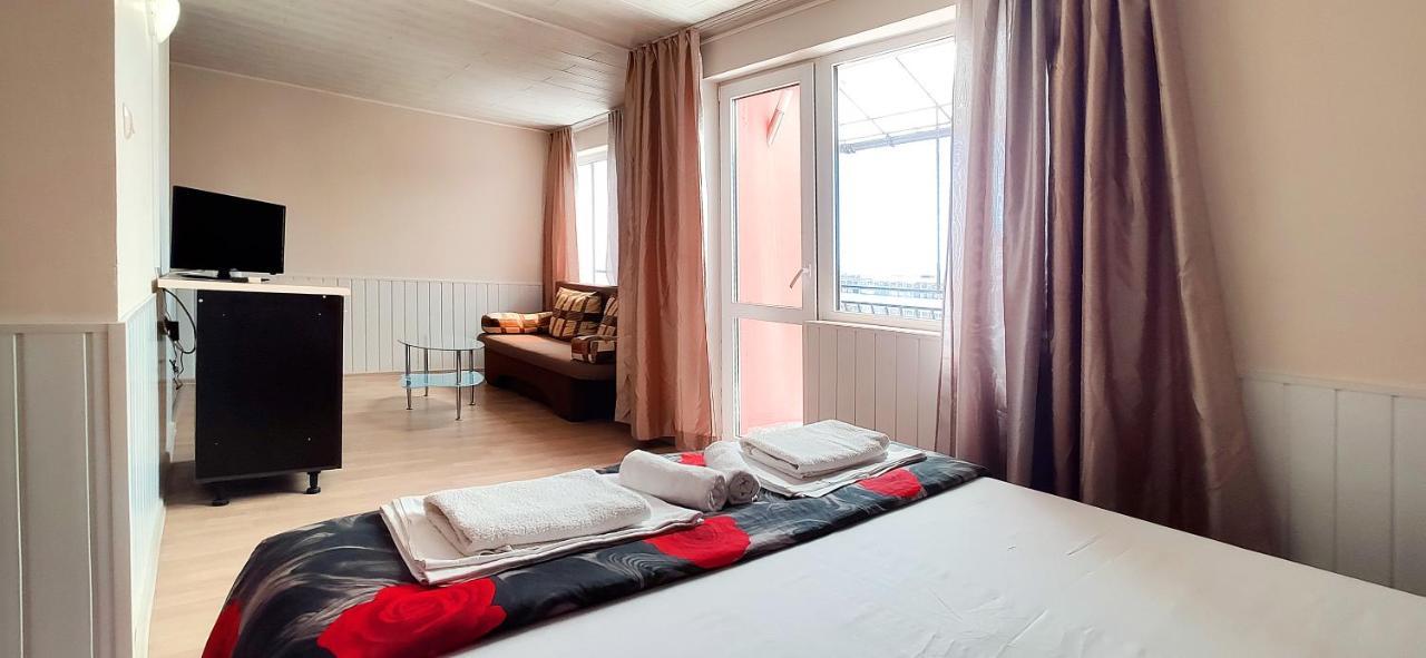 Sineva Guest House ラヴダ エクステリア 写真