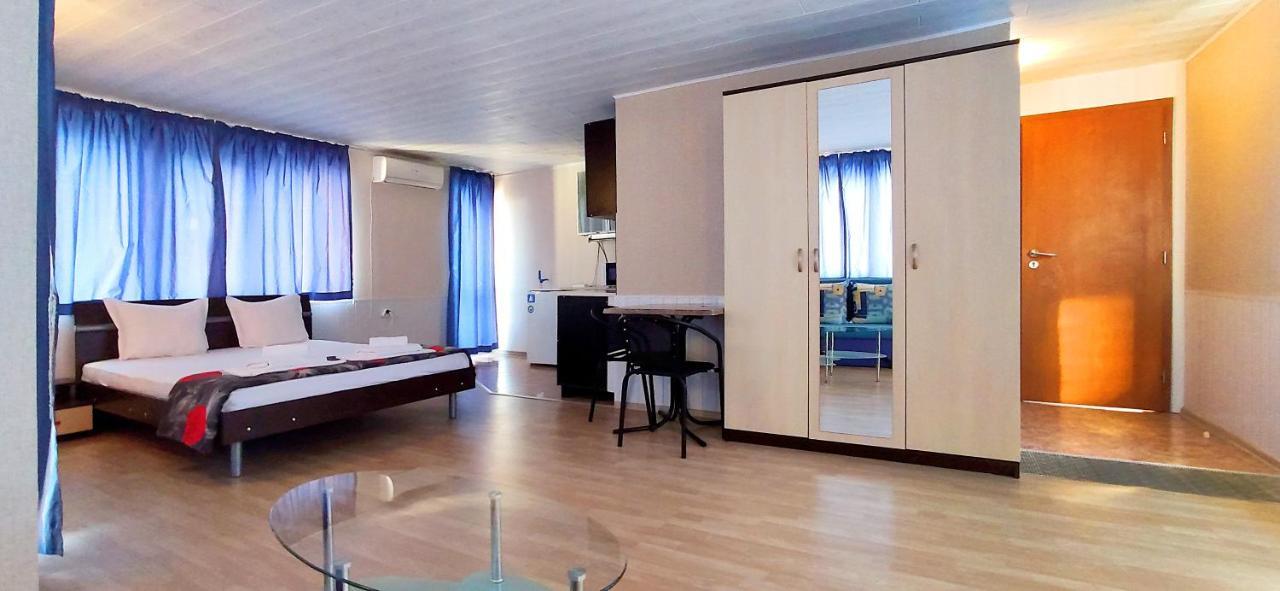 Sineva Guest House ラヴダ エクステリア 写真